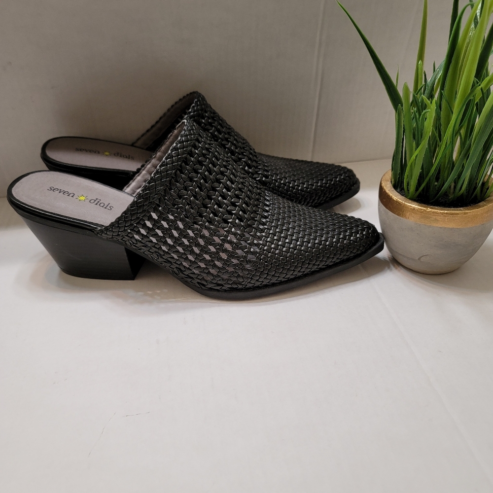 Mesh Black Mules With Pointy Toe - image 5